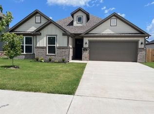 5910 Chiefs Ave, Bentonville, AR 72713