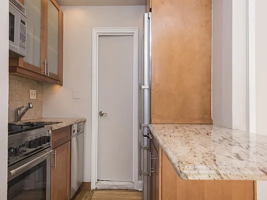 Sold by Sotheby's International Realty | media 3