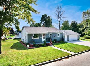 1903 28th Ave, Menominee, MI 49858
