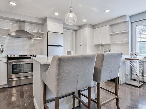 4th image of 149 Merrimac St #4