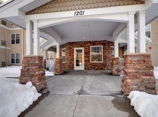 1201 Hadley Ave #201, Oakdale, MN 55128