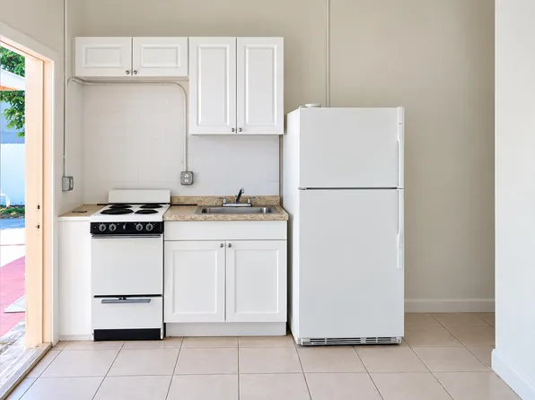 2204 Atlanta St #3, Hollywood, FL 33020