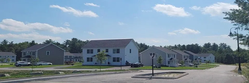 2 bed, 1.5 bath, 1176 sqft, $2,250 — Photo 3