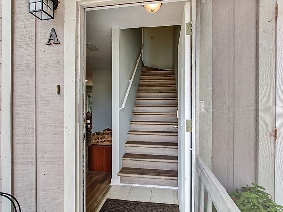4th image of 2835 Ocean Dr