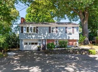 21 Graybriar Ln, Lynn, MA 01902