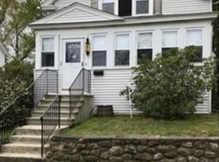 4 Anderson Ave, Worcester, MA 01604