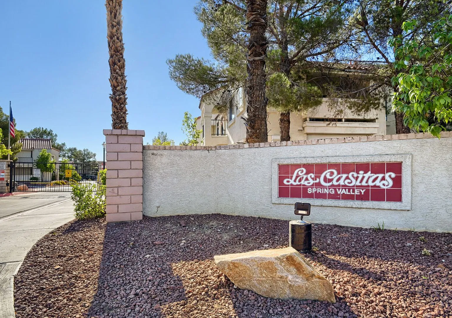 Gated Las Vegas Condo | Pool, Spa & Utilities Included — Photo 2