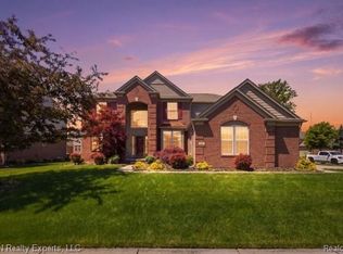 48879 Michaywe Dr, Macomb, MI 48044
