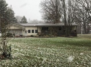 5675 Bradford Rd, West Farmington, OH 44491