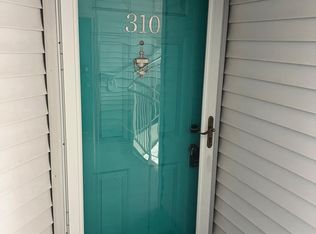 310 Stone Hurst Ct, New Castle, DE 19720