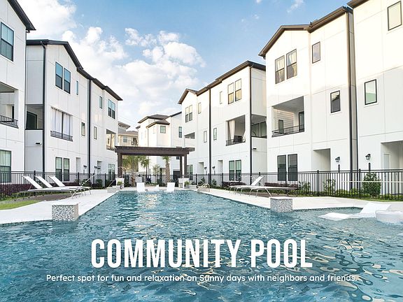 3rd image of 2818 Grand Fountains Dr #B