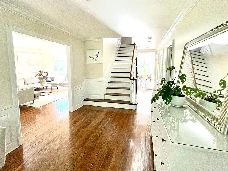 18 Lincoln Ave — Photo 4