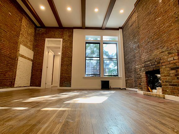 5th image of 268 W 77th St APT 4