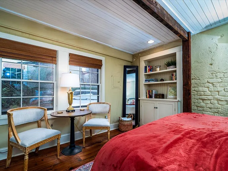 53 Hasell St #J — Photo 8