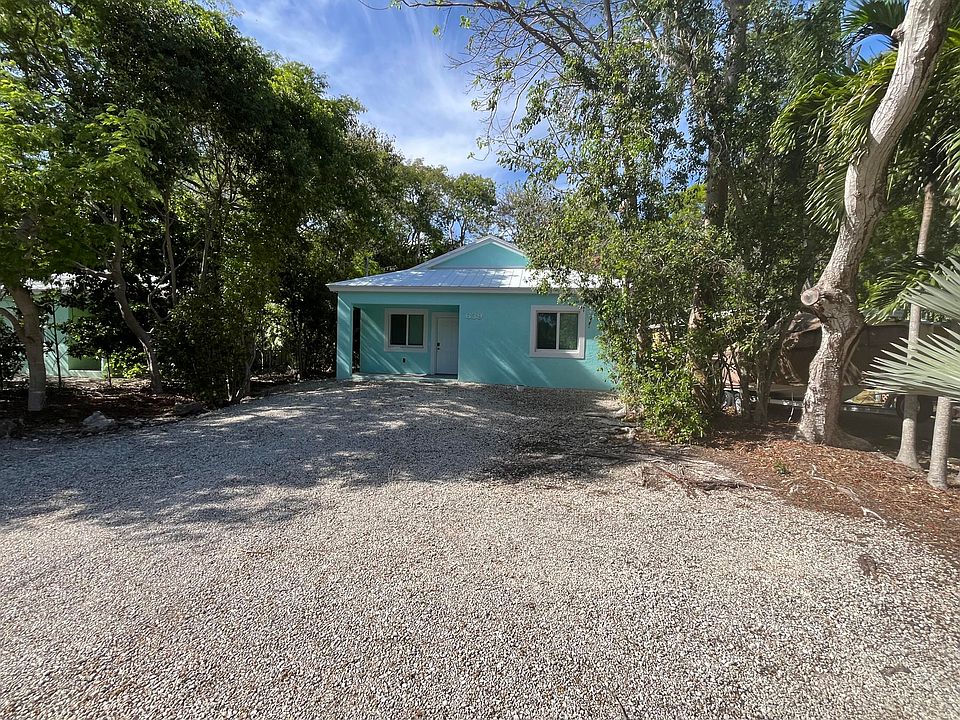 1st image of 639 Cabrera St