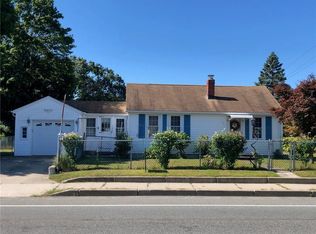 166 Strawberry Field Rd, Warwick, RI 02886