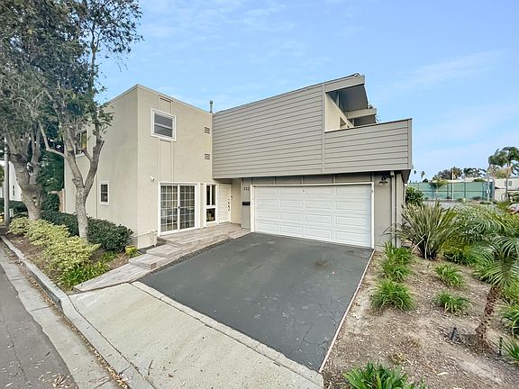3rd image of 332 Tours Ln