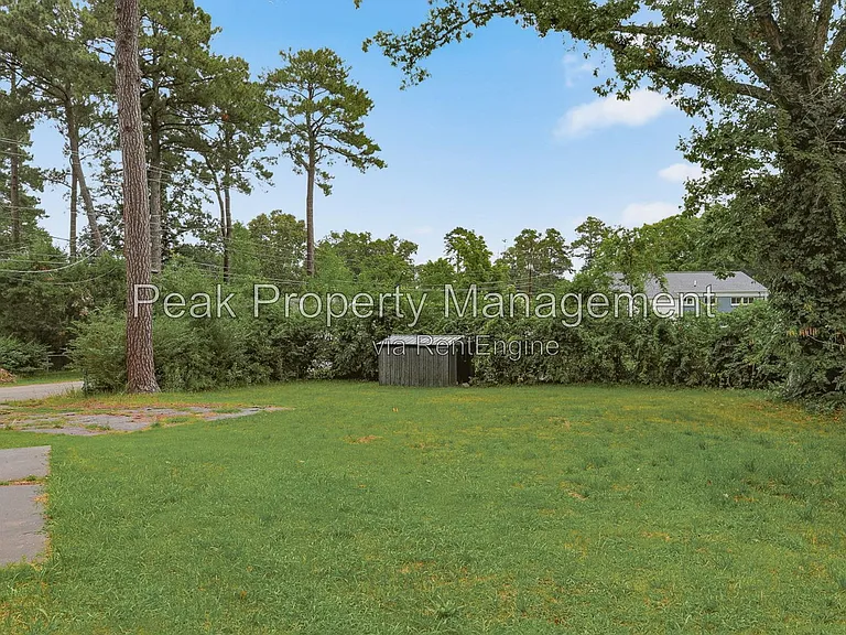 2105 Fort Rice St — Photo 17
