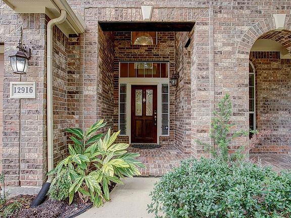 2nd image of 12916 Quail Creek Dr