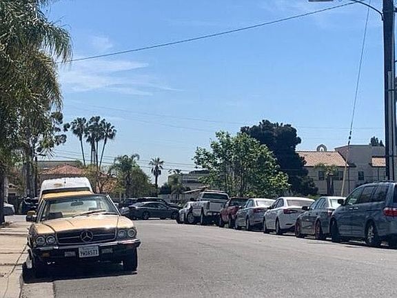 5th image of 419 Church Ave