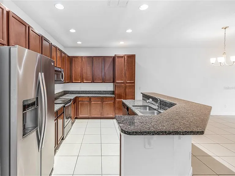 10345 Belfry Cir — Photo 5