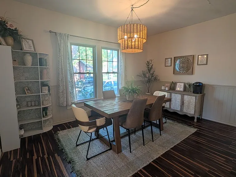 206 E Main St — Photo 17