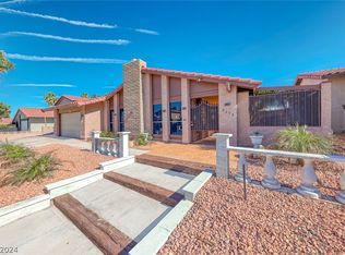 5273 Cartaro Dr, Las Vegas, NV 89103