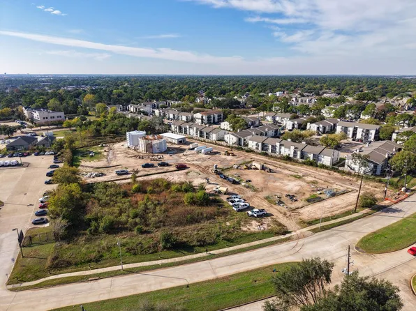 15200 Point Park NW, Houston, TX 77095