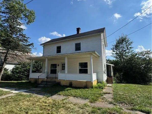 289 2nd St SW, Carrollton, OH 44615