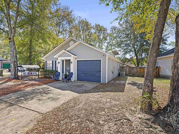 3rd image of 926 Balkin Rd