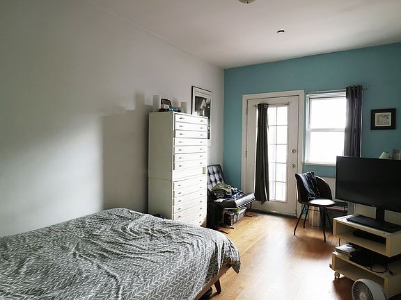 4th image of 179 Eagle St APT 3F