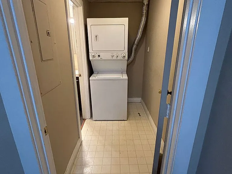 230 Gorham St #10 — Photo 12