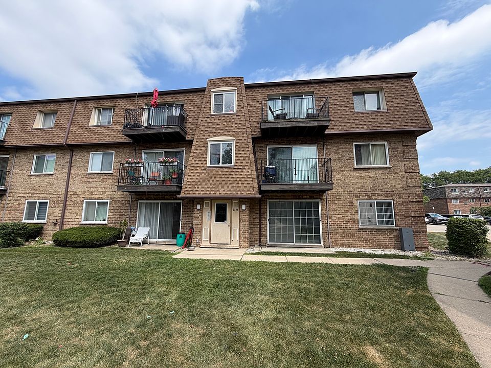1st image of 9428 Bay Colony Dr APT 1S