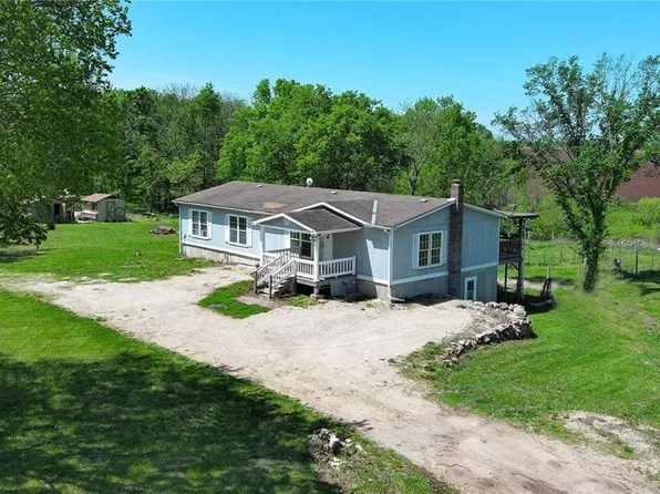 27516 S State Route D, Cleveland, MO 64734