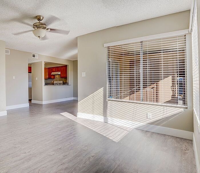 1st image of 1467 Hialeah Dr