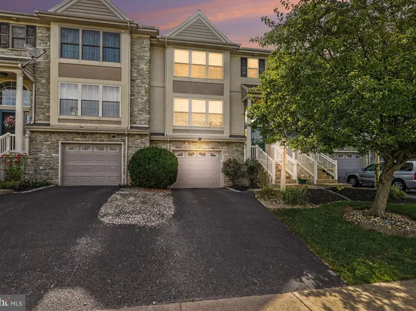 634 Lausch Ln, Lancaster, PA 17601