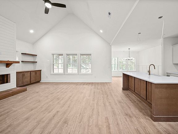 3rd image of 2687 Palmyra Rd