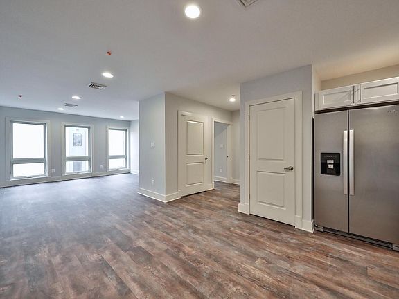 4th image of 1322 N Franklin St #3-B