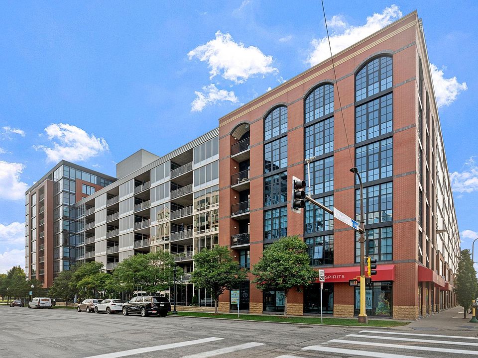 1st image of 215 10th Ave S Unit 533