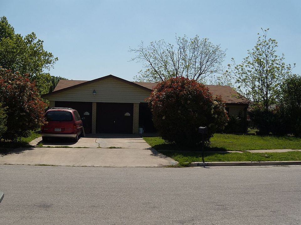 1st image of 1804 Standridge St