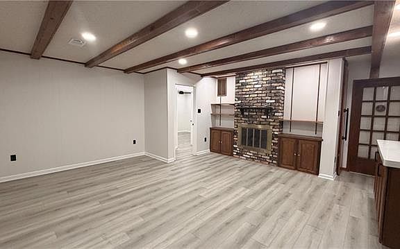 4th image of 1112 Field Ave