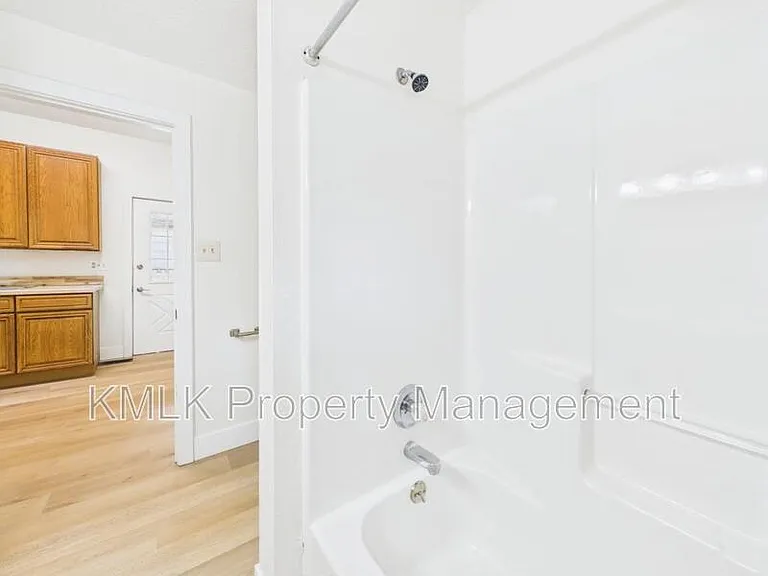 508 Crouse St — Photo 22