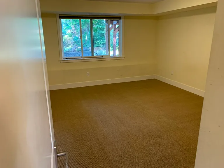 Large 12 x 14 bdrm, three year old carpets