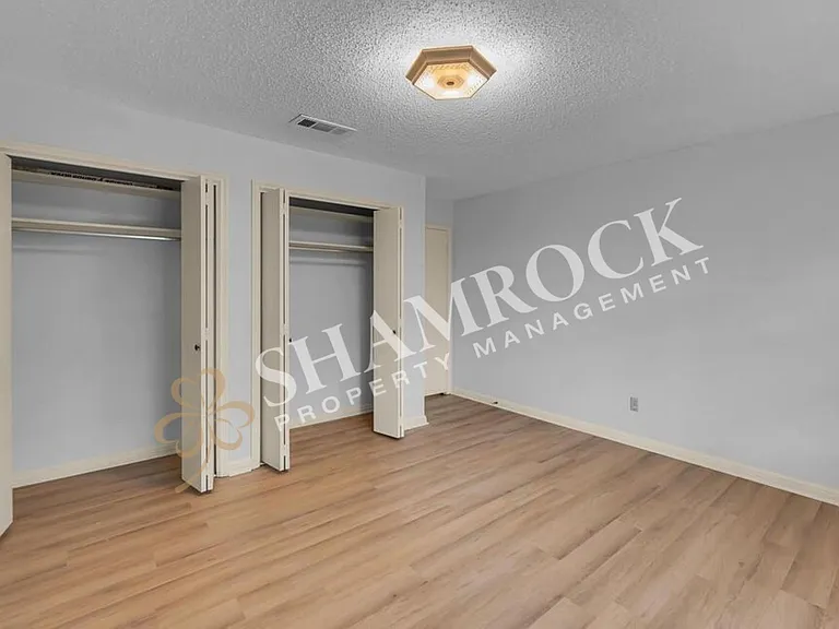 4613 Westchester Dr — Photo 26