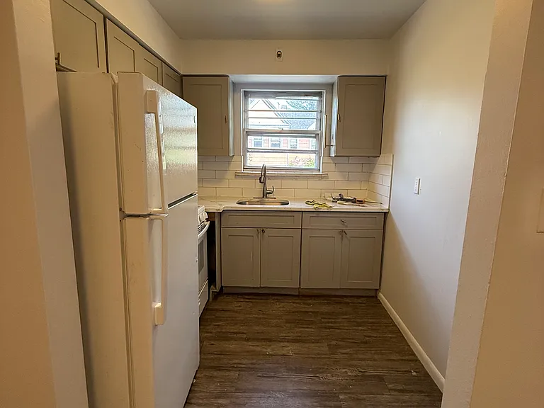 347 Aycrigg Ave #C10 — Photo 8