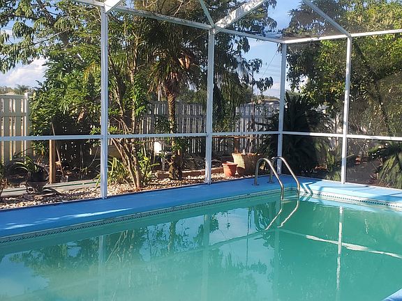 2nd image of 409 Albatross Ct