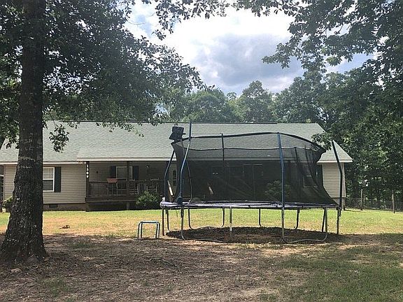 3rd image of 1509 Evergreen Dr