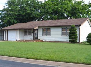 205 Mesquite Dr, Burkburnett, TX 76354