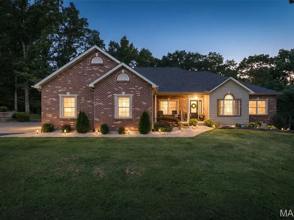 3305 Magnolia Ln, Festus, MO 63028
