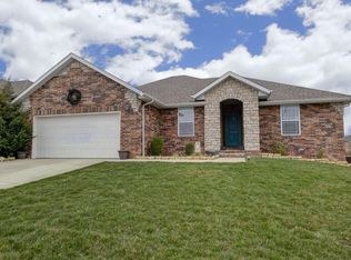 1655 N Mallard Dr, Nixa, MO 65714